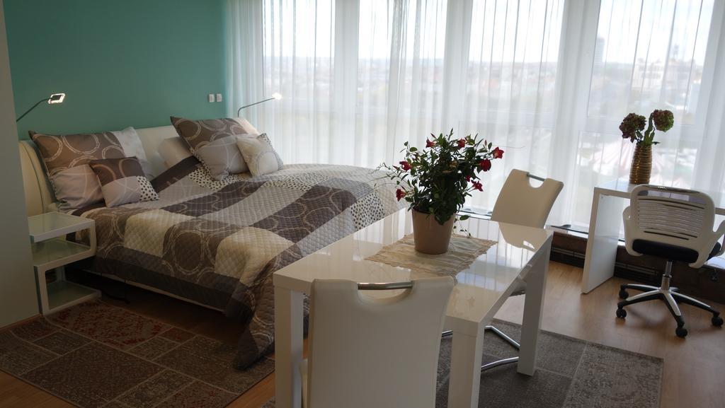 Penthouses Vinice Apartment Prague Ngoại thất bức ảnh